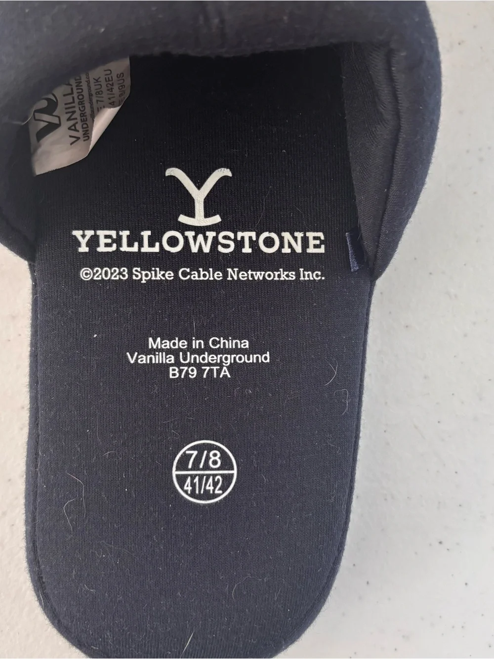 Yellowstone Dutton Ranch Mule Slippers Mens Size US 8/9 Black